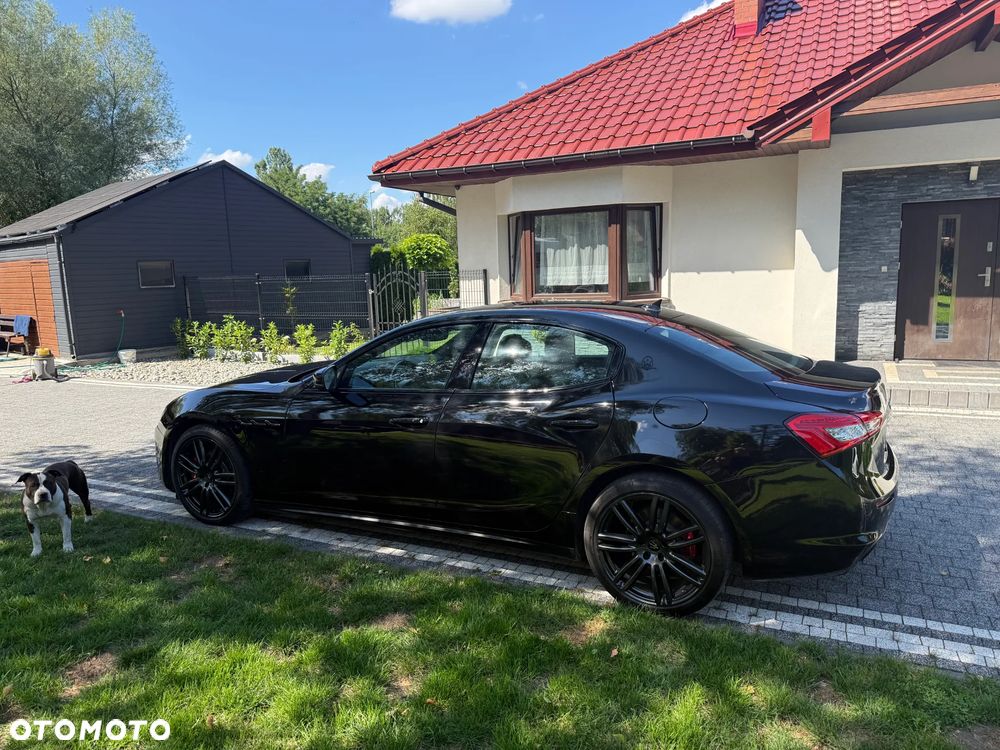 Maserati Ghibli GranSport - 15