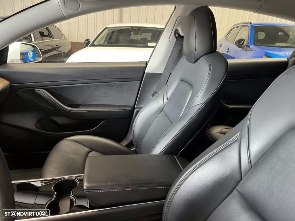 Tesla Model 3 Standard RWD Plus - 19
