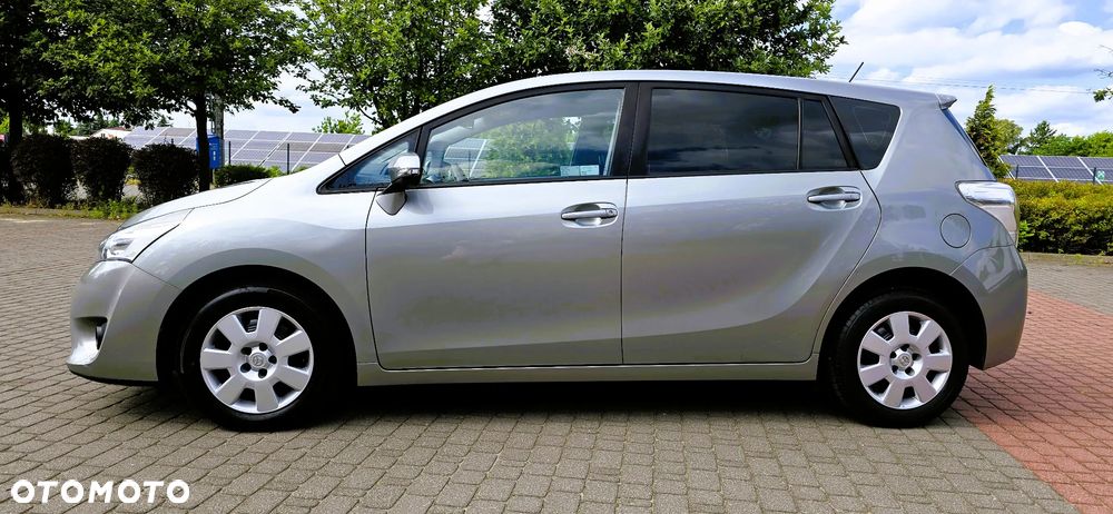 Toyota Verso 2.0 D-4D Premium - 6