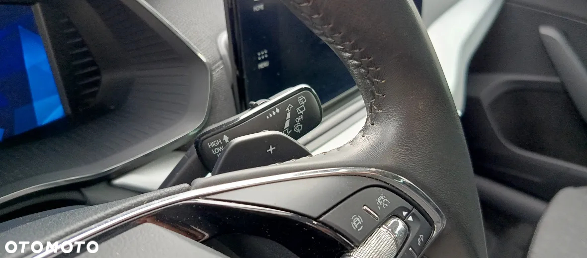 Skoda Octavia Combi 2.0 TDI DSG Exclusive Plus - 19