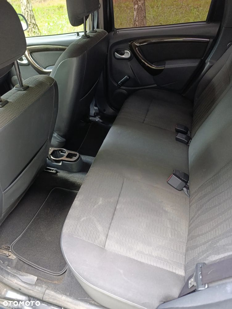 Dacia Duster 1.6 Laureate - 3