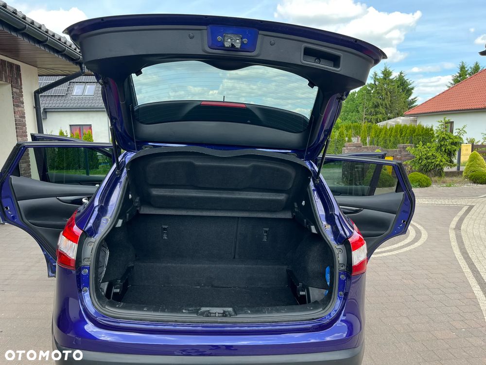 Nissan Qashqai 1.6 DIG-T N-Tec - 16