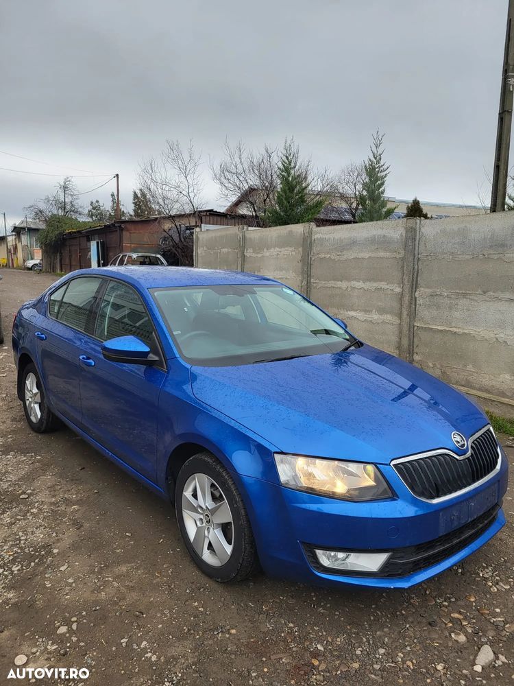 Dezmembram /Piese Sh Skoda Octavia 3 2017 1.6 tdi DSG - 2