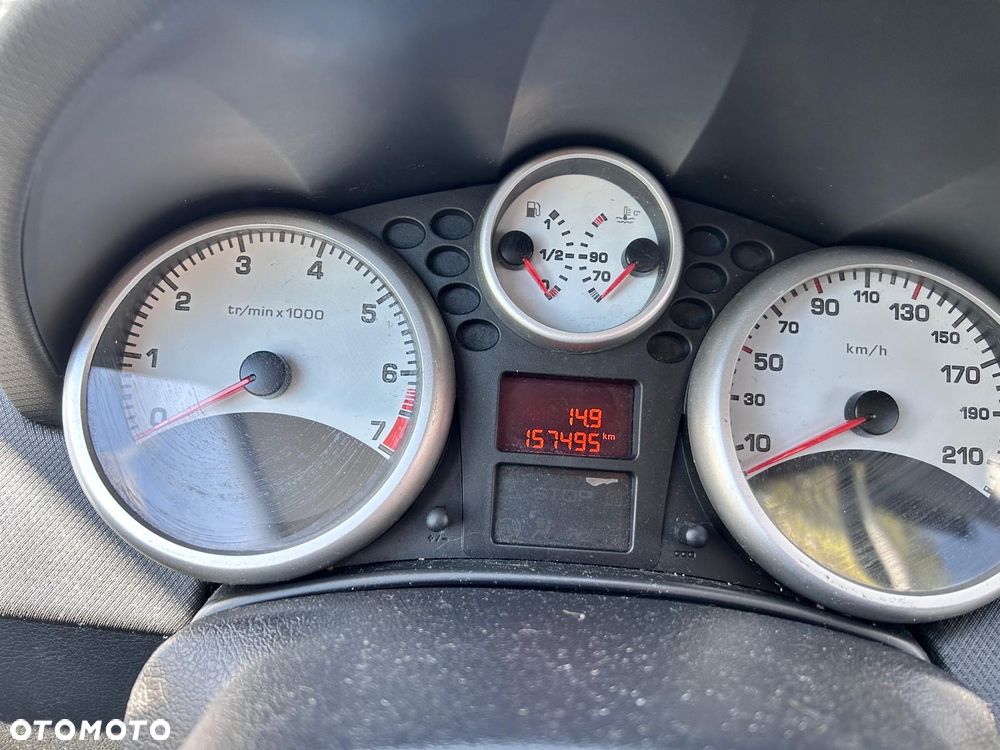 Peugeot 207 1.4 16V Trendy - 3