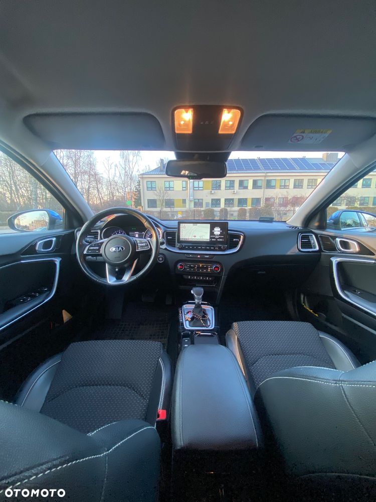 Kia XCeed 1.6 T-GDI L Business Line DCT - 12