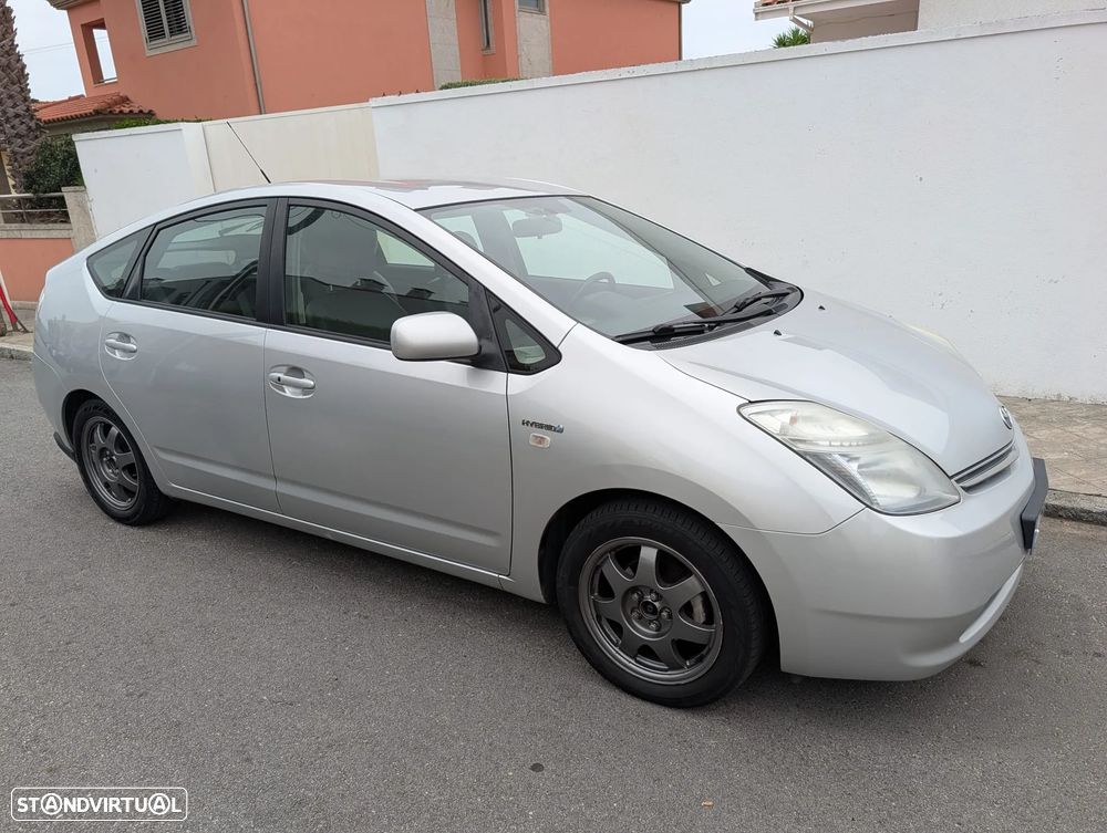 Toyota Prius 1.5 VVT-i HSD Sol HP. Pack - 2