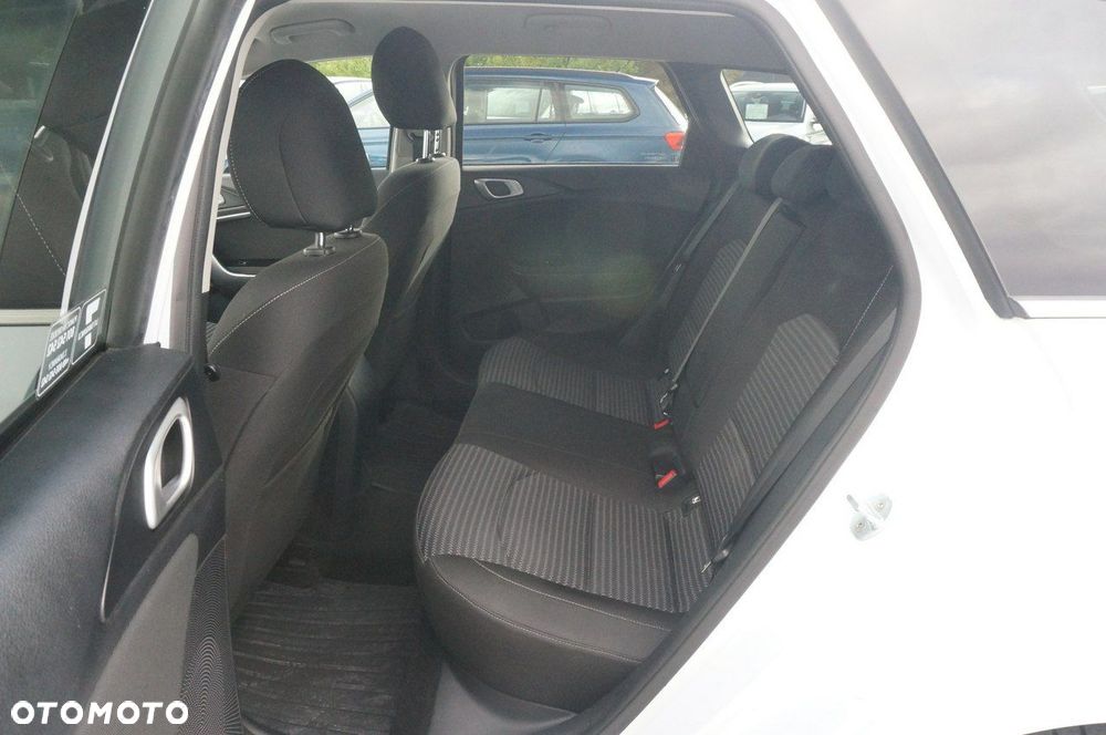 Kia Ceed 1.5 T-GDI M - 24