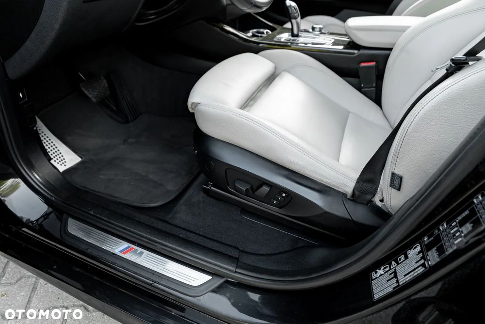 BMW X3 xDrive28i Sport-Aut M Sport - 16