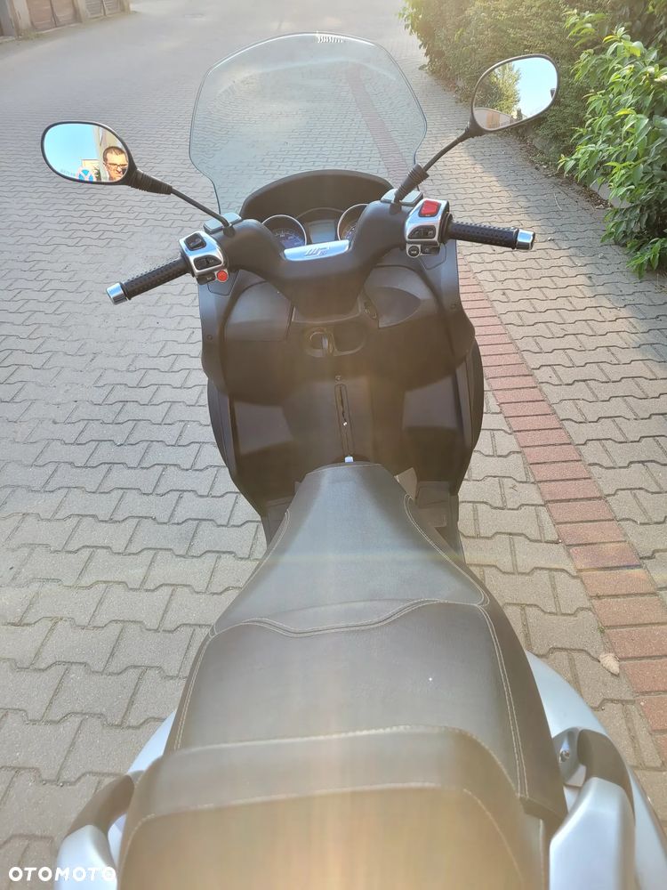 Piaggio MP-3 - 6