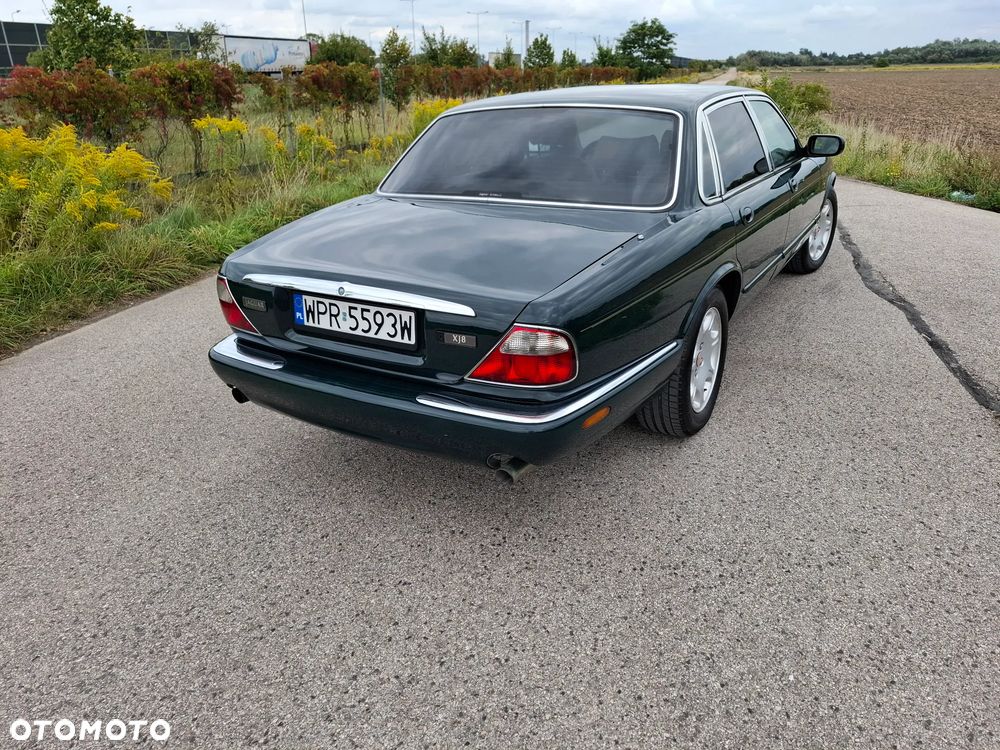 Jaguar XJ 3.2 - 4