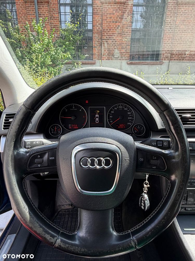 Audi A4 Avant - 26