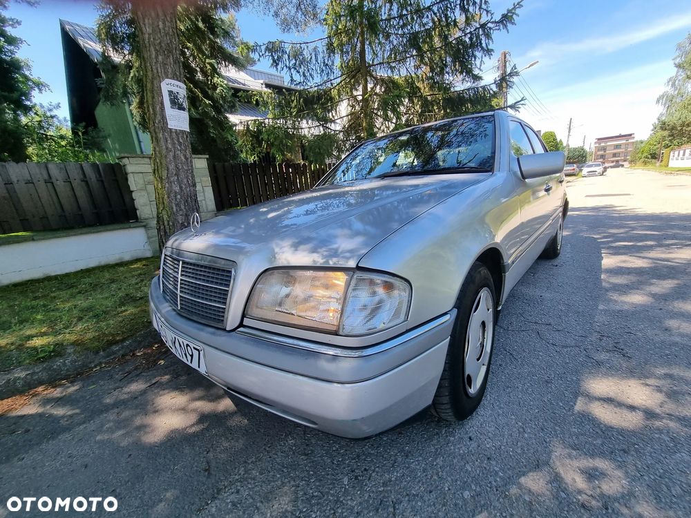 Mercedes-Benz Klasa C 250 D Elegance - 1