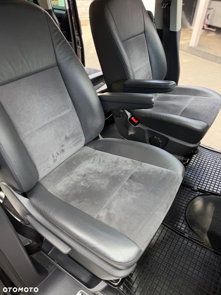 Volkswagen Multivan - 13