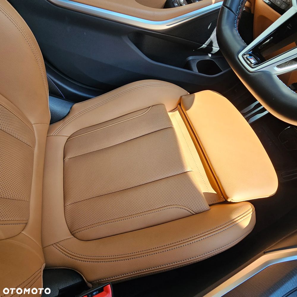 BMW Seria 3 M340i xDrive sport - 21