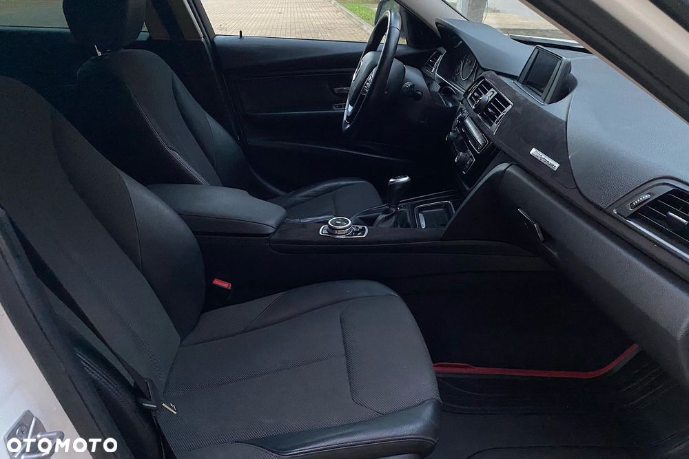 BMW Seria 3 - 35