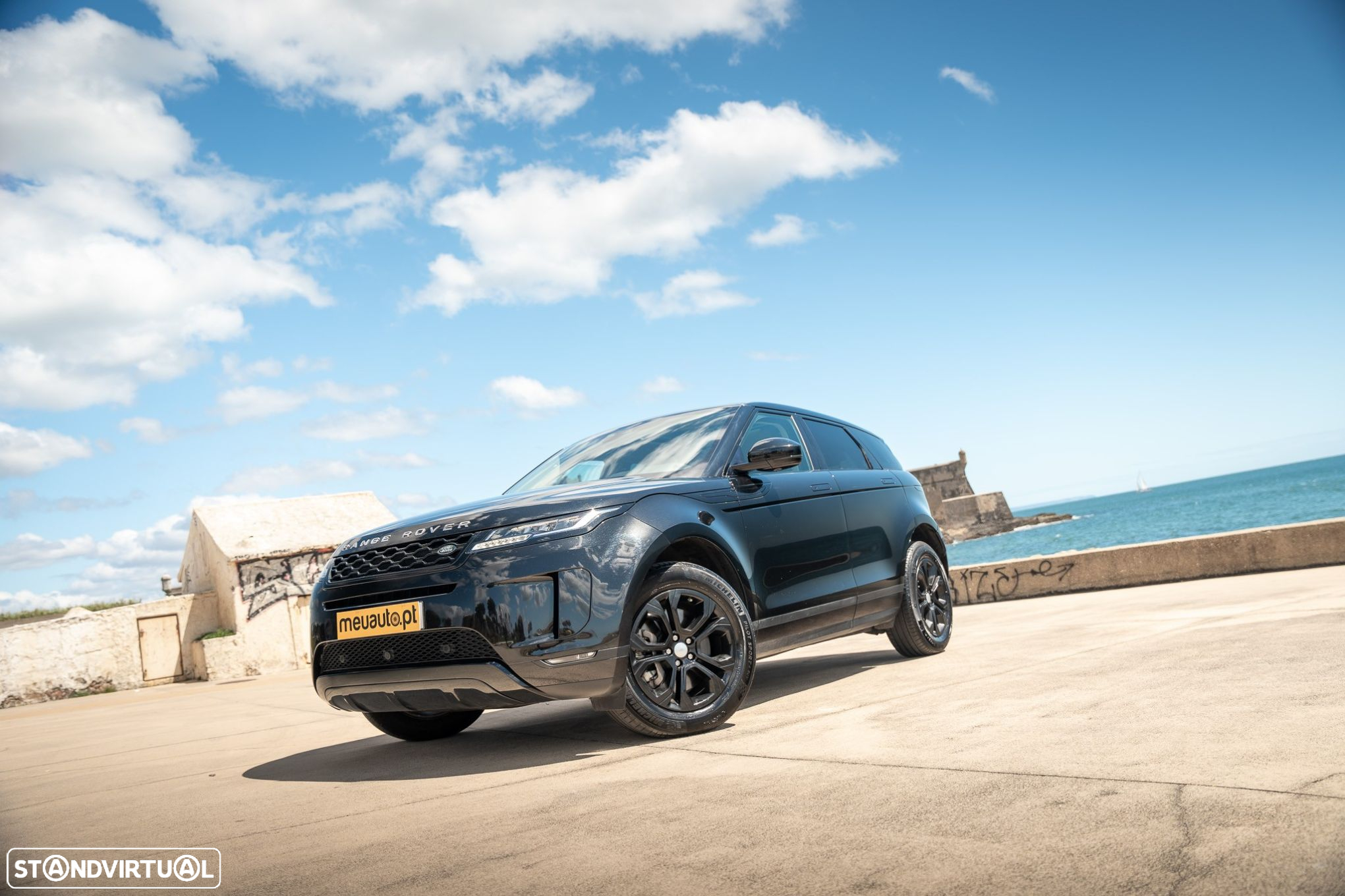 Land Rover Range Rover Evoque 2.0 D150 AWD SE Auto - 4