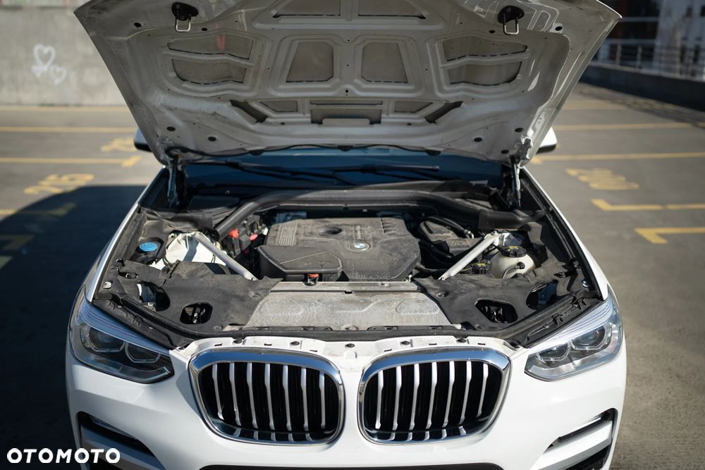 BMW X3 xDrive20i Advantage sport - 12