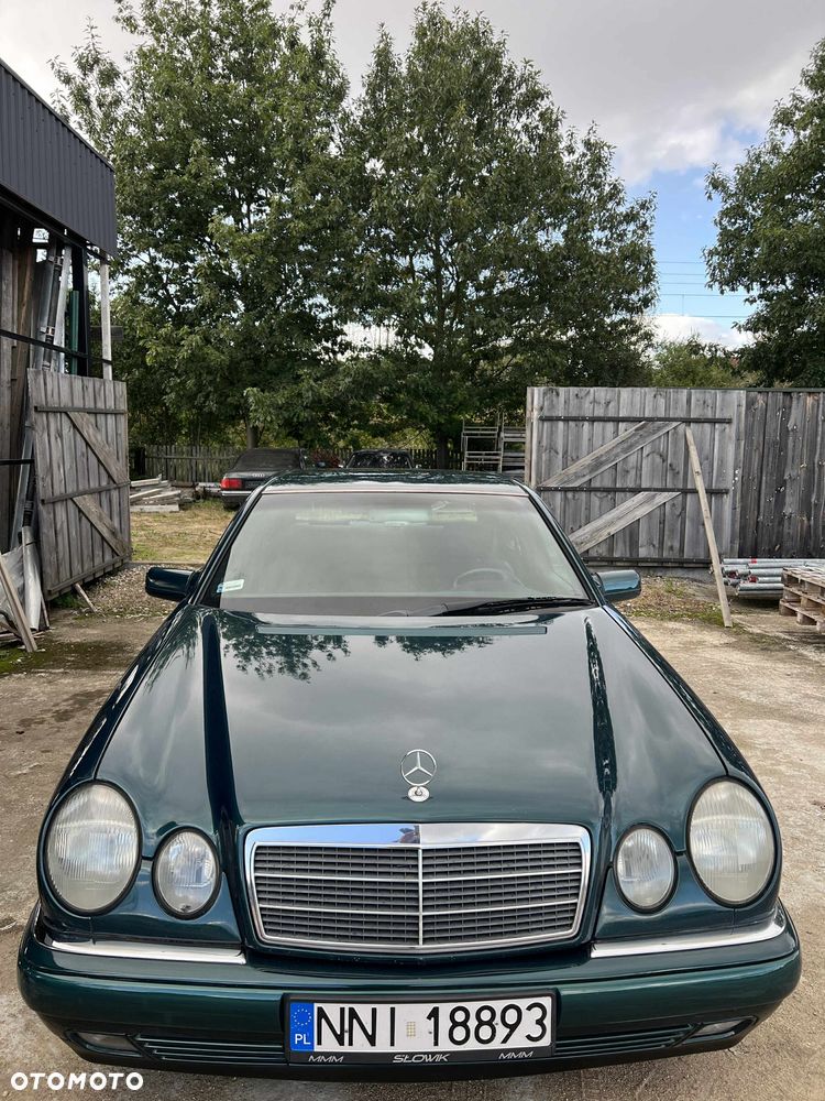 Mercedes-Benz Klasa E 290 T TD Elegance - 14