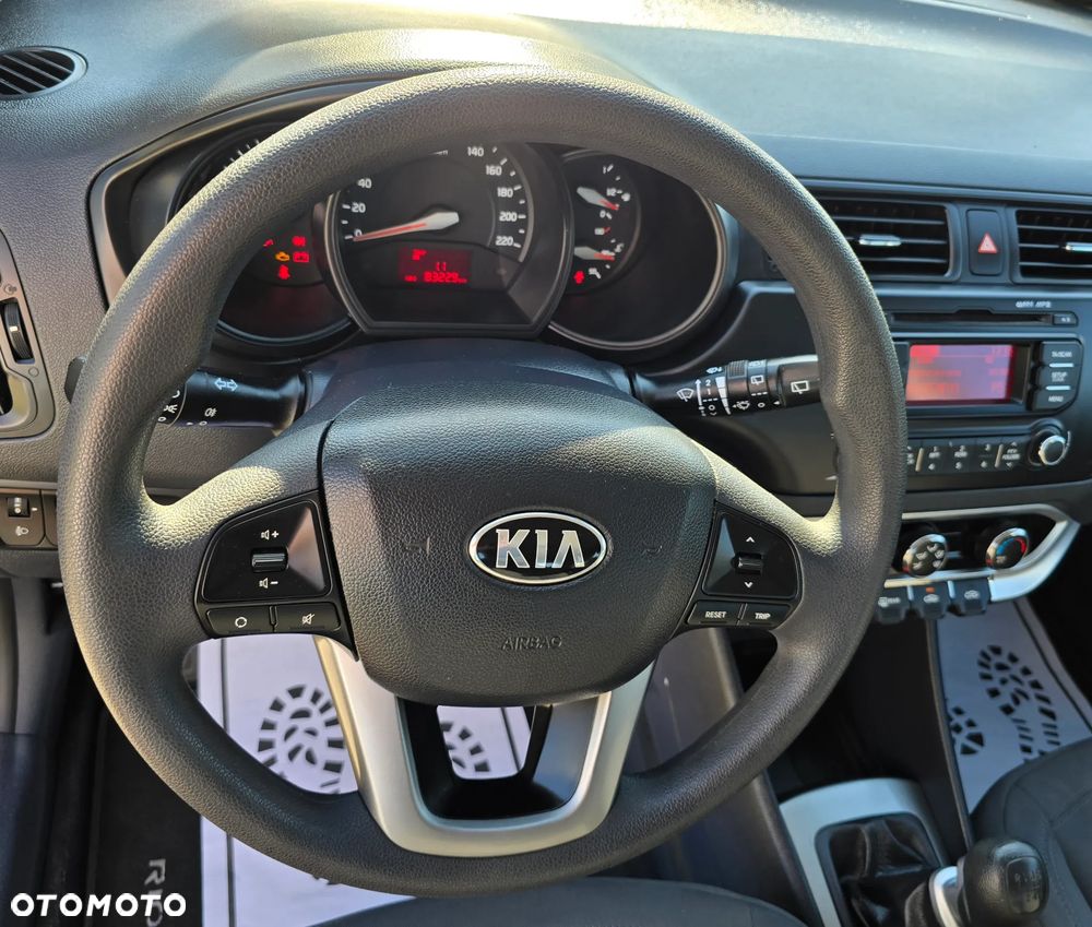 Kia Rio 1.4 L - 26