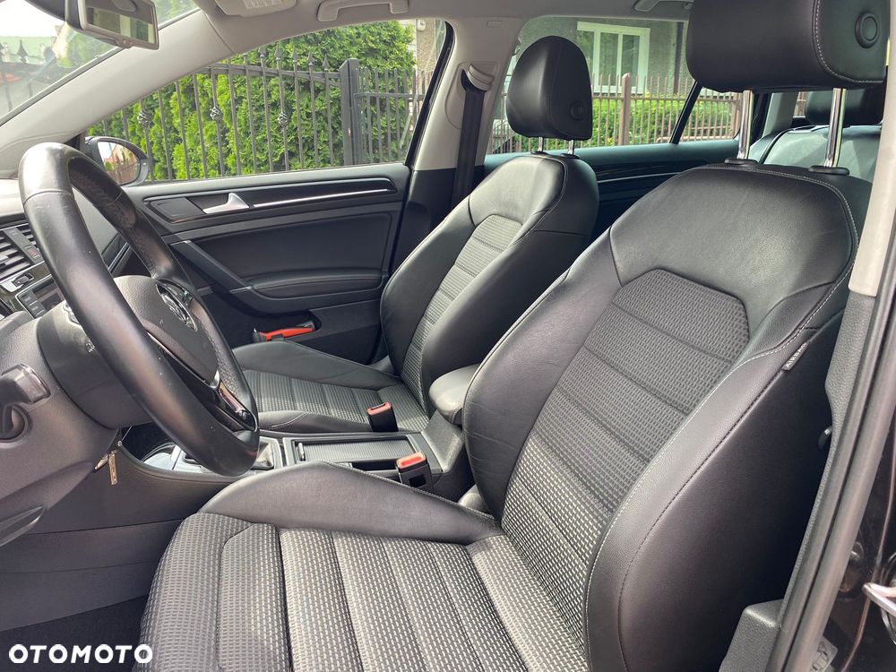 Volkswagen Golf 2.0 BlueTDI Highline - 14