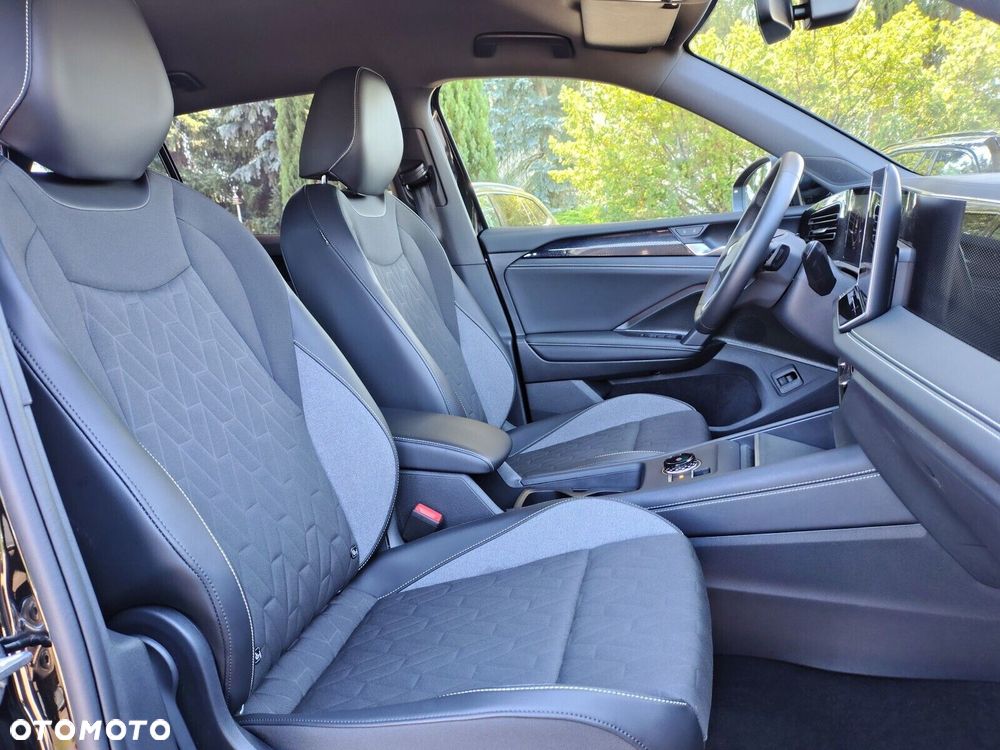 Volkswagen Tiguan 1.5 eTSI Life DSG - 23