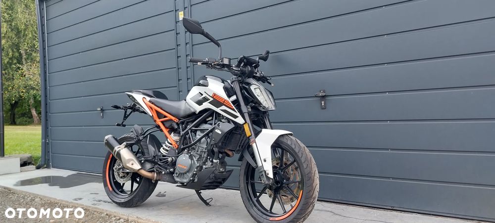 KTM Duke 125 - 23
