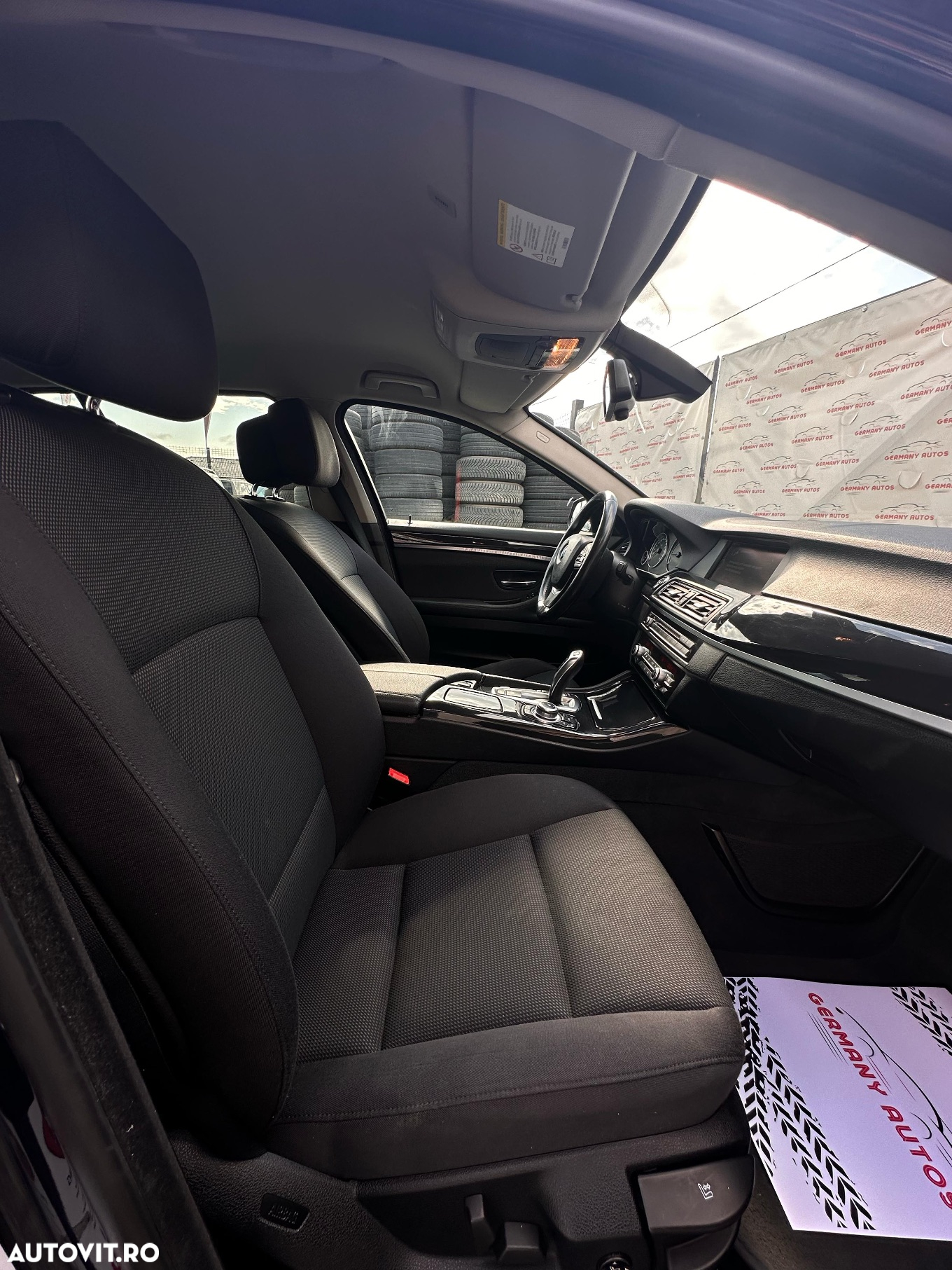 BMW Seria 5 520d Touring Aut. Modern Line - 7