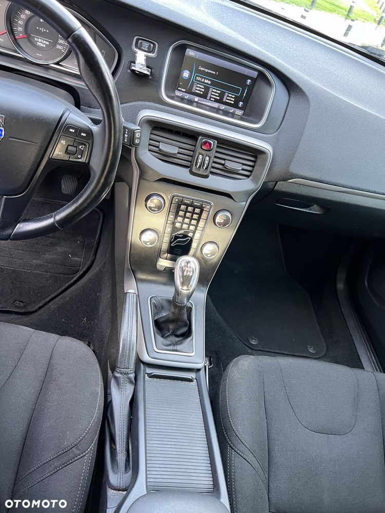 Volvo V40 T2 - 21