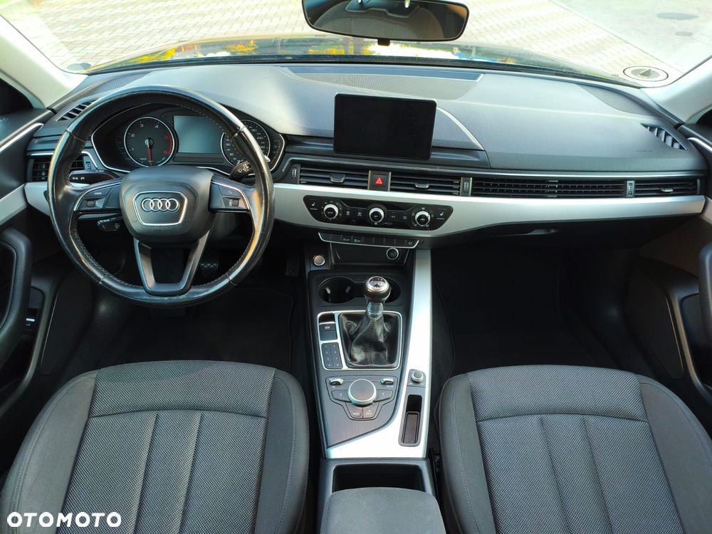 Audi A4 Avant 2.0 TDI - 25
