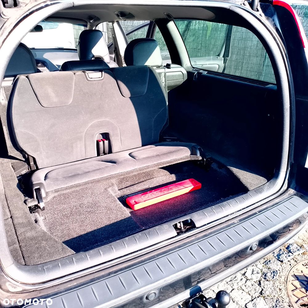 Volvo V70 2.4 Black Edition - 24