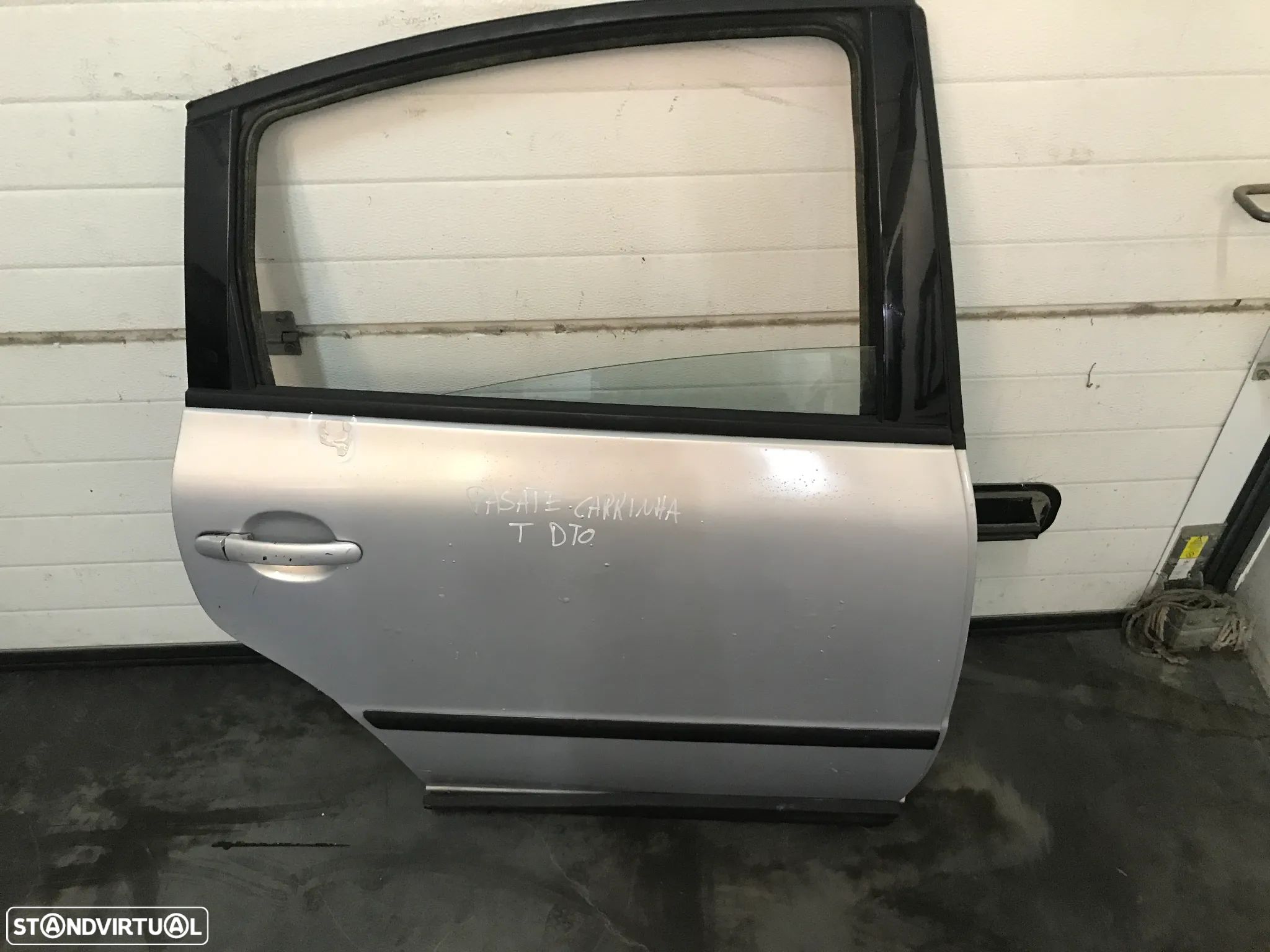 PORTA VOLKSWAGEN PASSAT VARIANT B5 (CARRINHA) - TRAS ESQUERDAS / TRAS DIREITA - 1