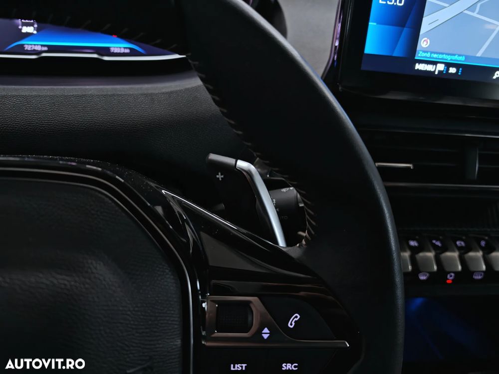 Peugeot 3008 1.2 PureTech S&S EAT8 Allure - 26