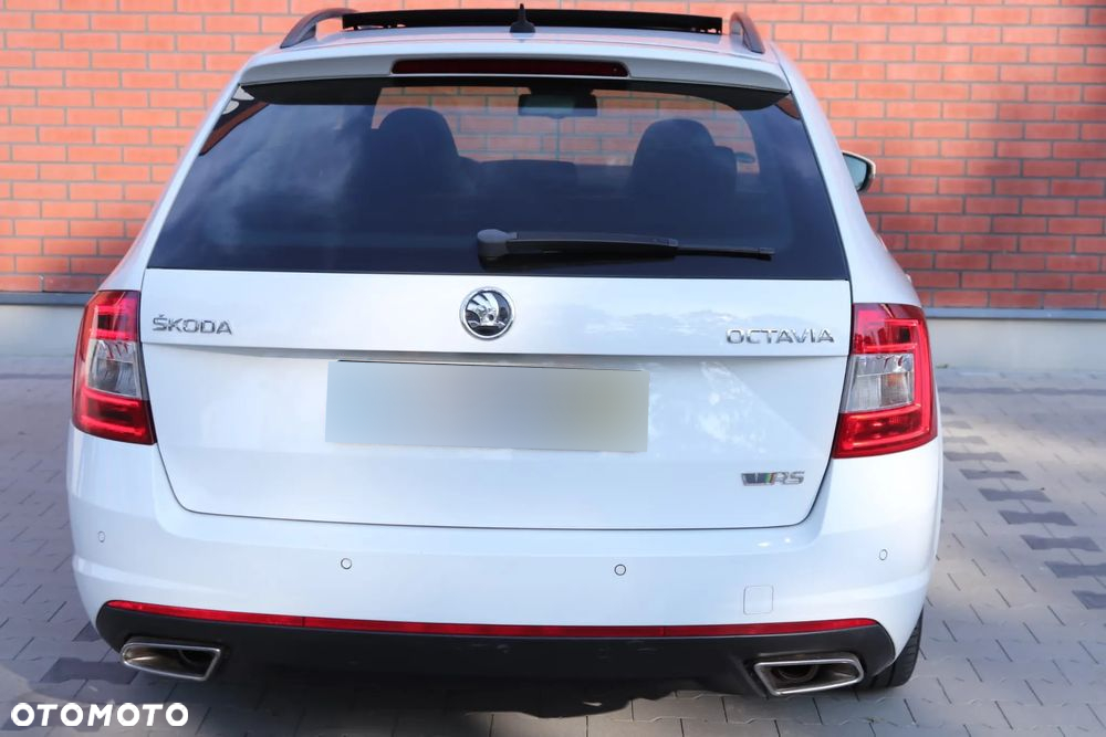Skoda Octavia 2.0 TSI RS DSG - 5