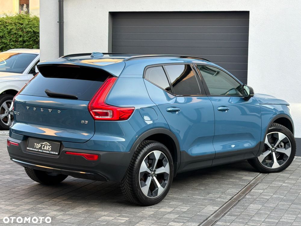 Volvo XC 40 B3 B DKG Ultra Black Edition - 33
