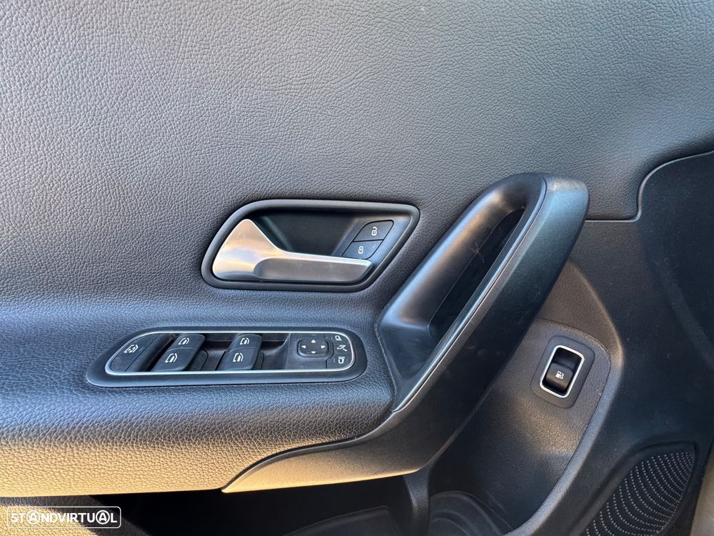 Mercedes-Benz A 250 e 8G-DCT Style - 12