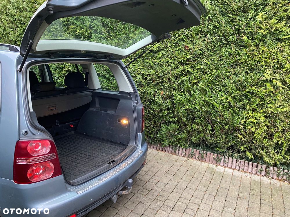 Volkswagen Touran 1.9 TDI - 9
