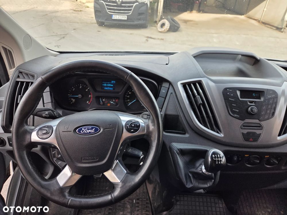 Ford Transit 2.0 TDCi 130KM M6 FWD - 23