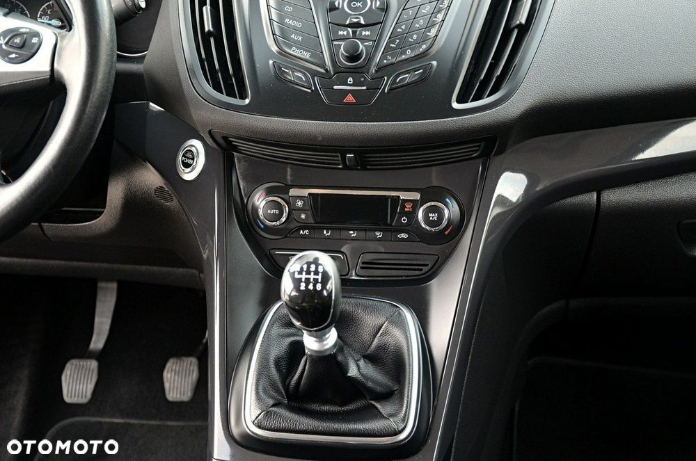 Ford Kuga - 17