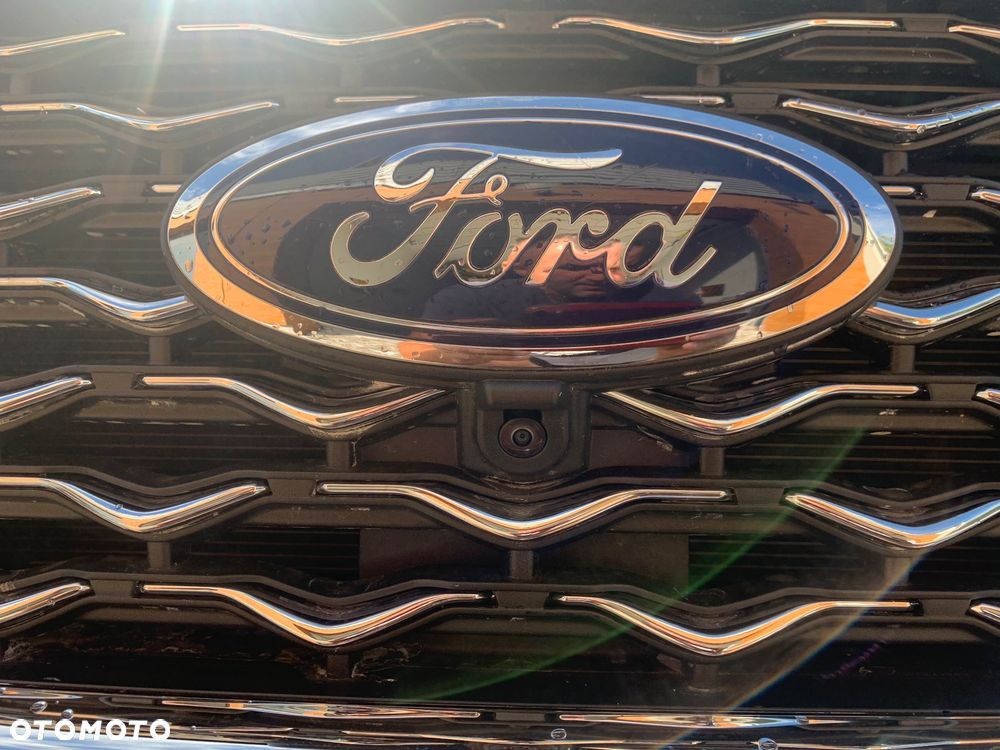 Ford Edge - 10
