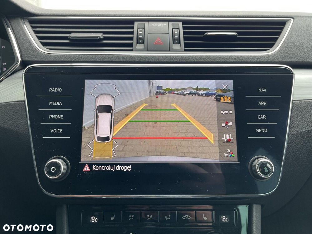 Skoda Superb 1.5 TSI Ambition DSG - 23