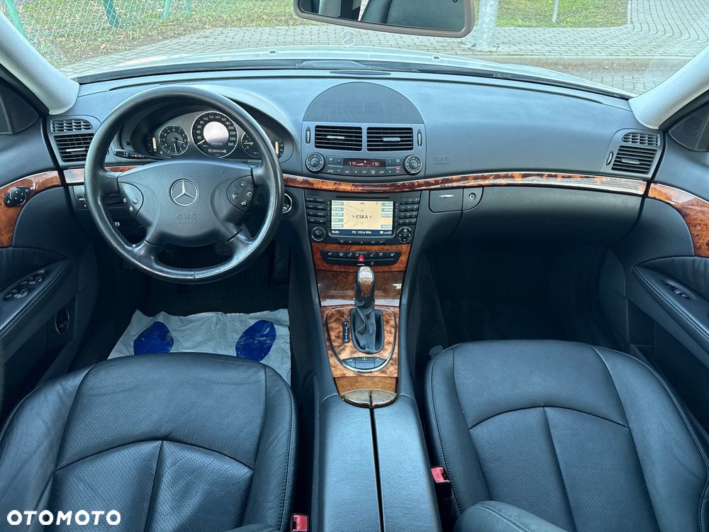 Mercedes-Benz Klasa E 500 T 4Matic Elegance Sport Edition - 18