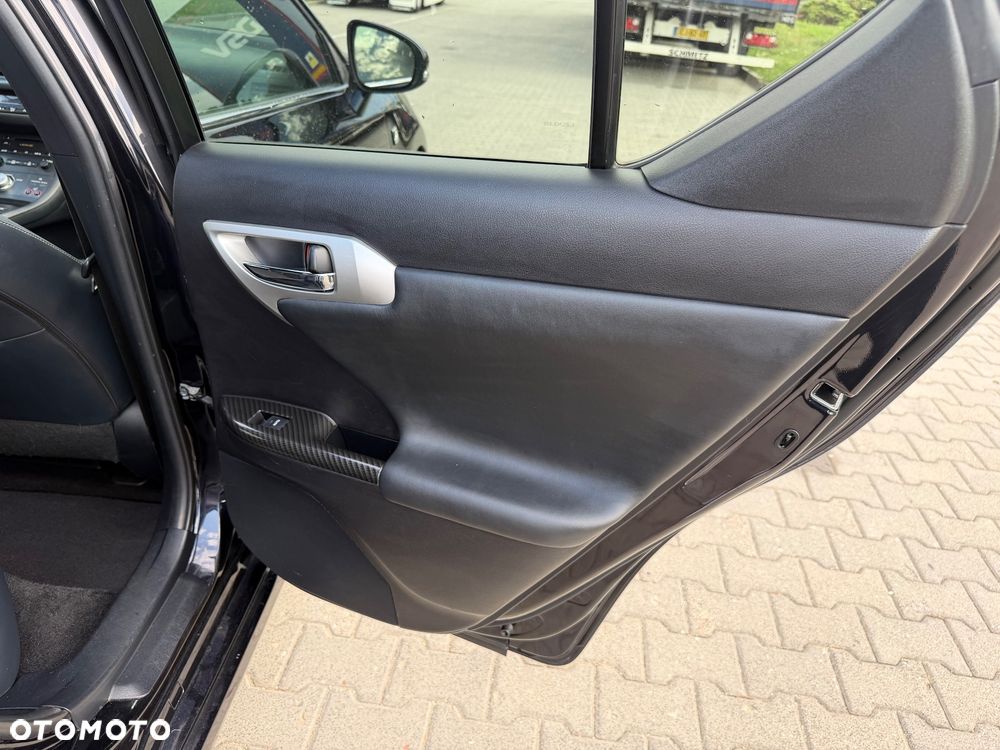 Lexus CT 200h F Sport - 19