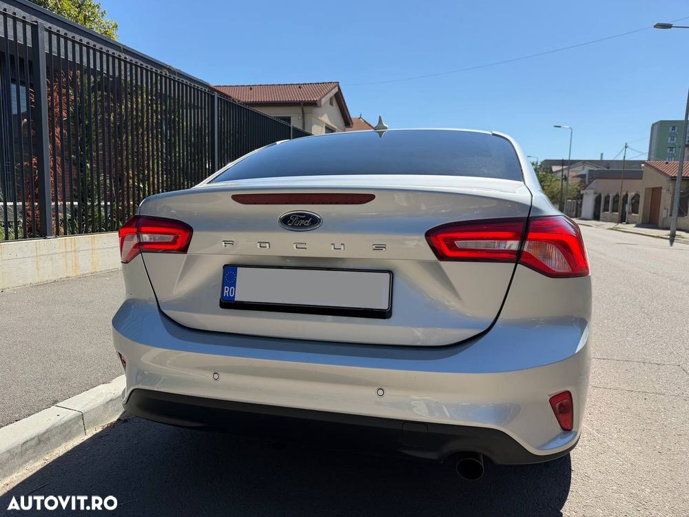 Ford Focus 1.0 EcoBoost Titanium - 2