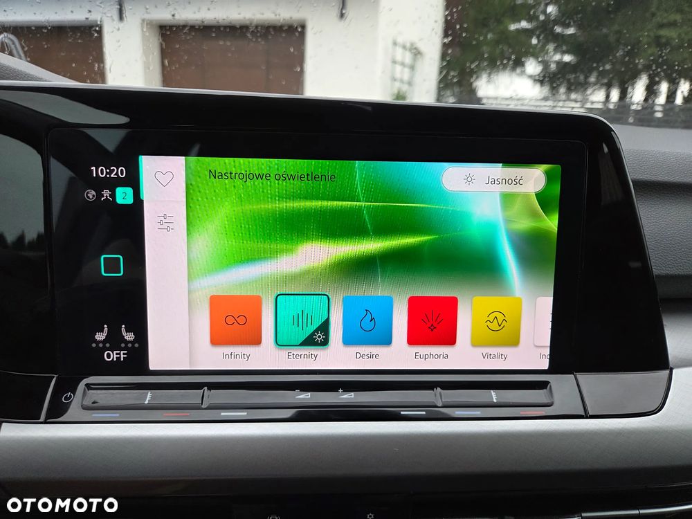 Volkswagen Golf 2.0 TDI Life - 35