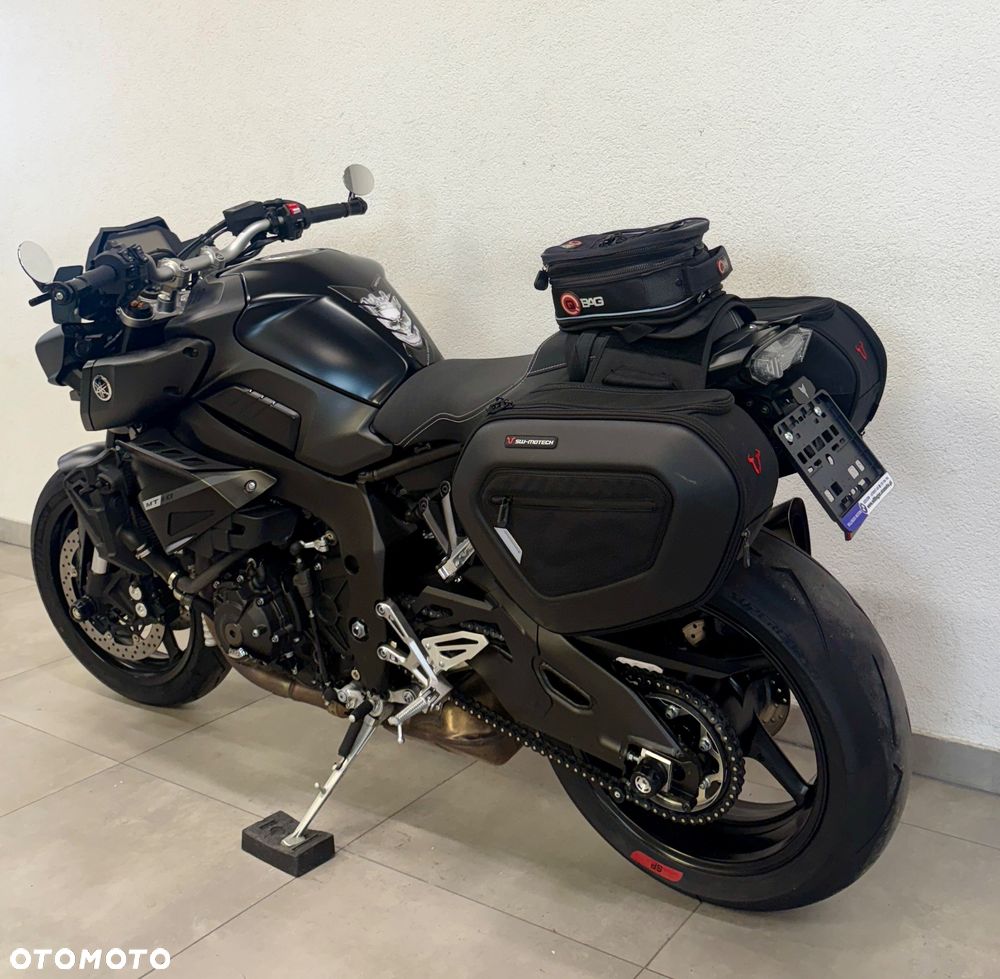 Yamaha MT - 6