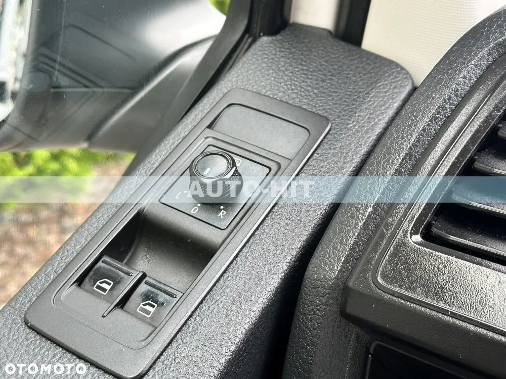 Volkswagen Transporter - 23