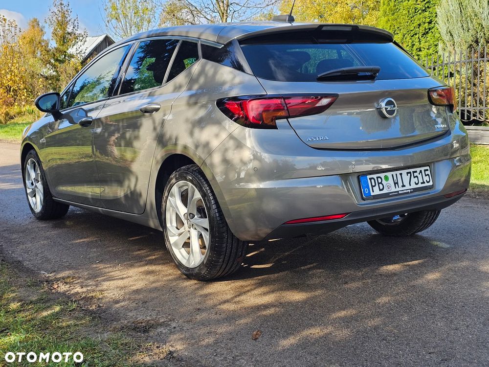Opel Astra 1.4 Turbo 120 Jahre - 34