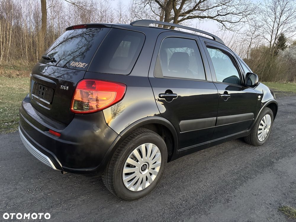 Suzuki SX4 - 4