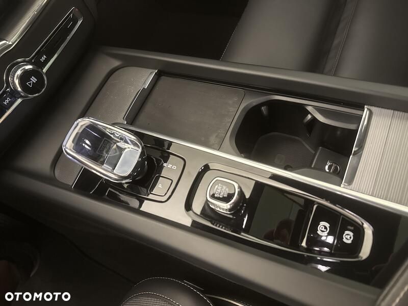 Volvo XC 60 - 16