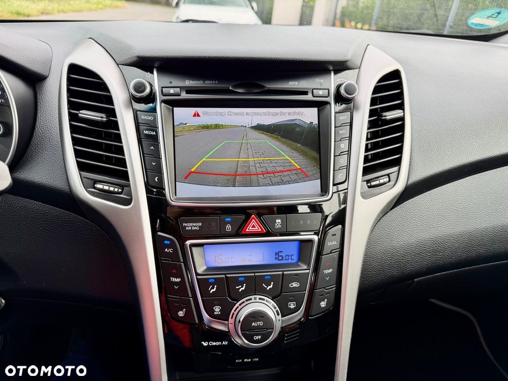 Hyundai i30 1.4 Premium - 10